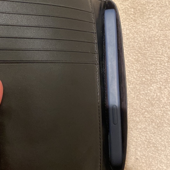 Coach - Uni Wallet Phone Case F32625 Charcoal Black - Picture 6 of 8